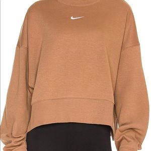 Oversized Nike Cropped Fleece Essential Crew